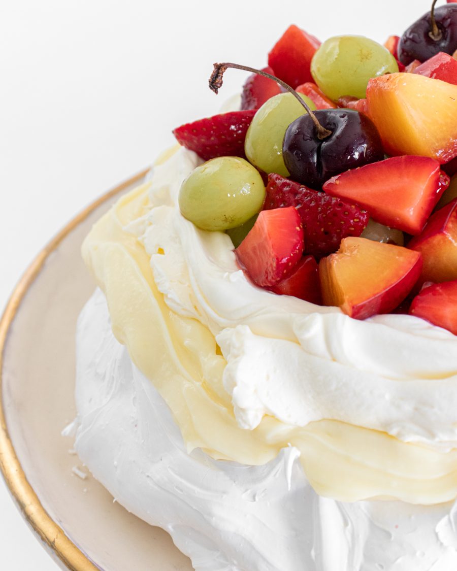 Pavlova con Fruta Fresca